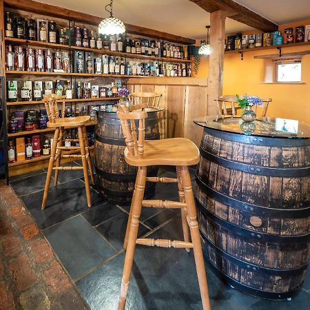 Whitbeck The Wayside And Whisky Barn酒店 外观 照片