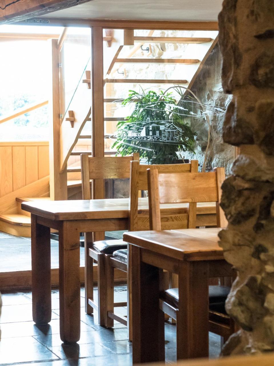 Whitbeck The Wayside And Whisky Barn酒店 外观 照片
