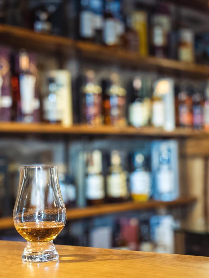 Whitbeck The Wayside And Whisky Barn酒店 外观 照片
